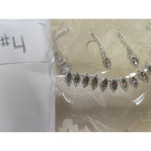BNIB matching earrings + necklace (4)